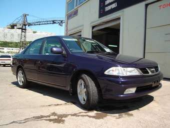 2000 Carina