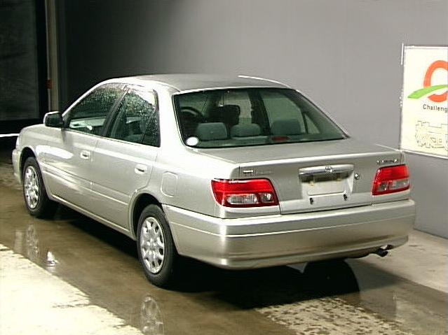 2000 Toyota Carina Images