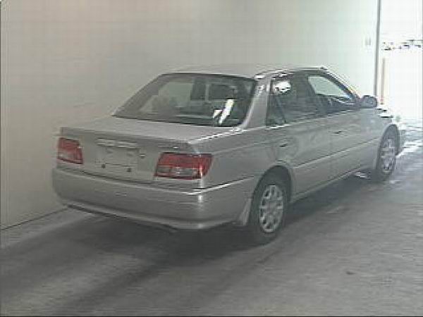 2000 Toyota Carina Photos