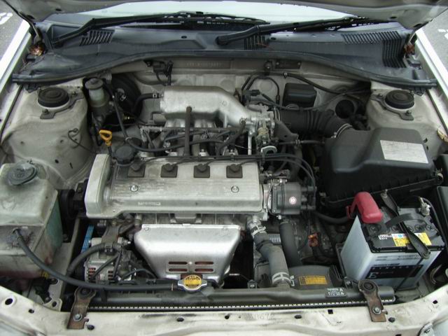 2000 Toyota Carina Photos