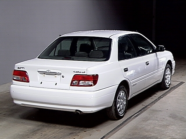 2000 Toyota Carina Pics