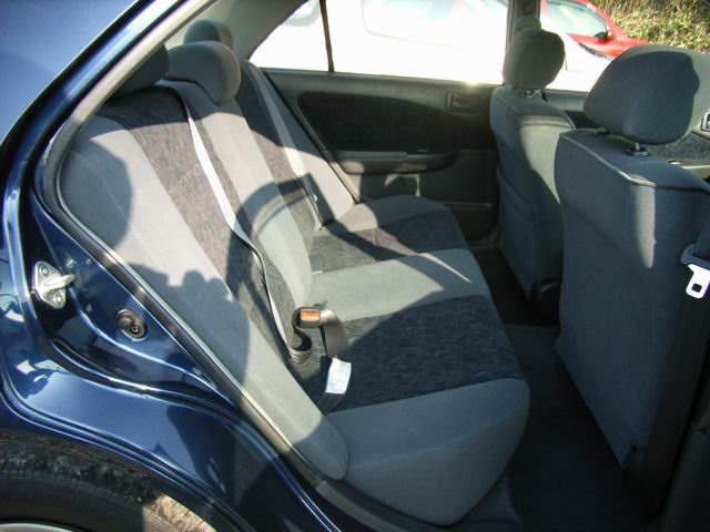 2000 Toyota Carina Pics
