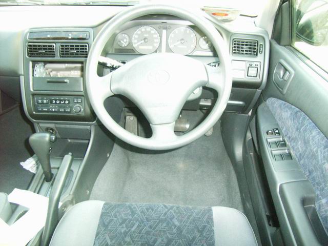 2000 Toyota Carina Photos