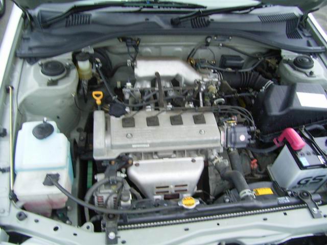 2000 Toyota Carina Pictures