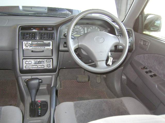 2000 Toyota Carina Pictures