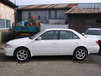 2000 Toyota Carina Photos