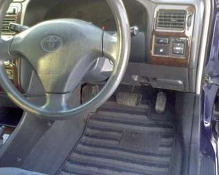 2000 Toyota Carina Photos