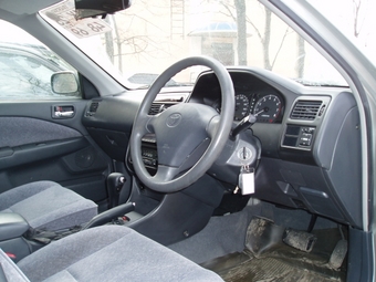 2001 Carina