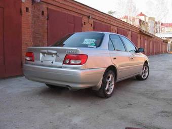 2001 Carina