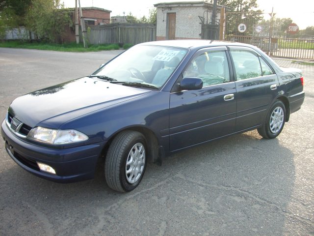 2001 Toyota Carina