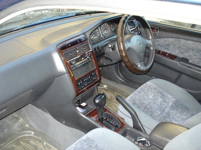 2001 Toyota Carina