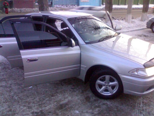 2001 Toyota Carina