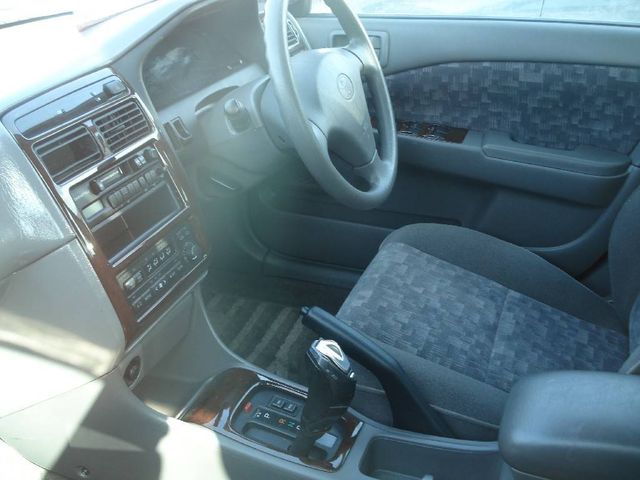 2001 Toyota Carina