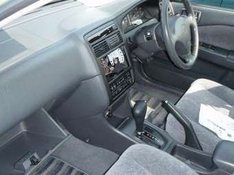 2001 Carina