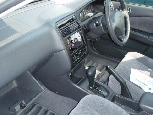 2001 Toyota Carina