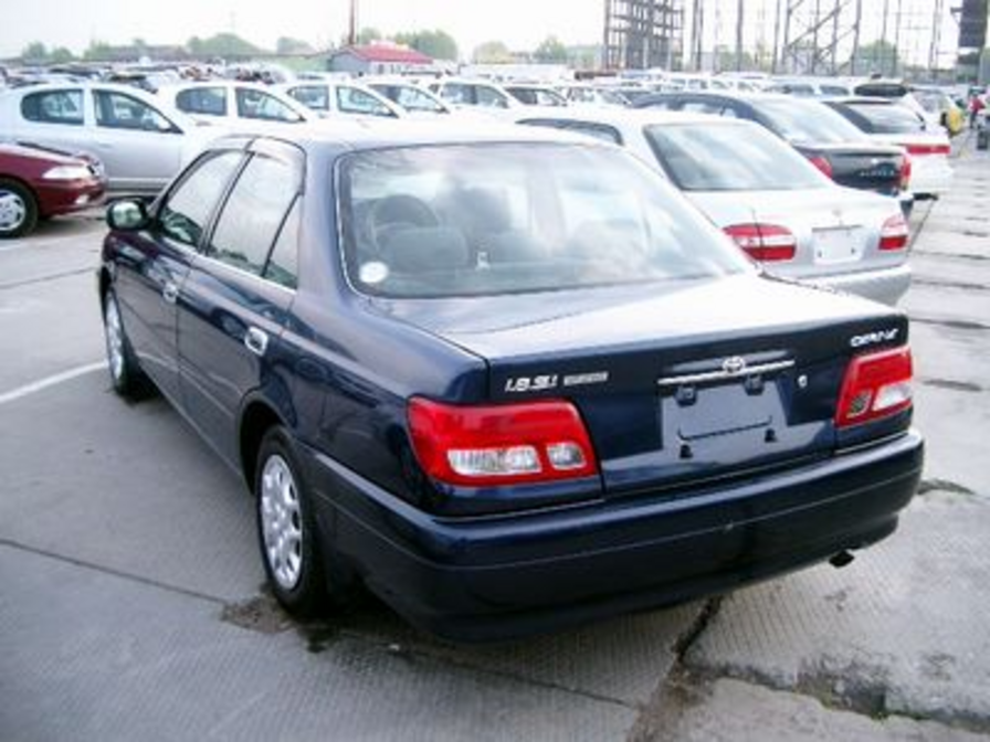 2001 Toyota Carina Photos