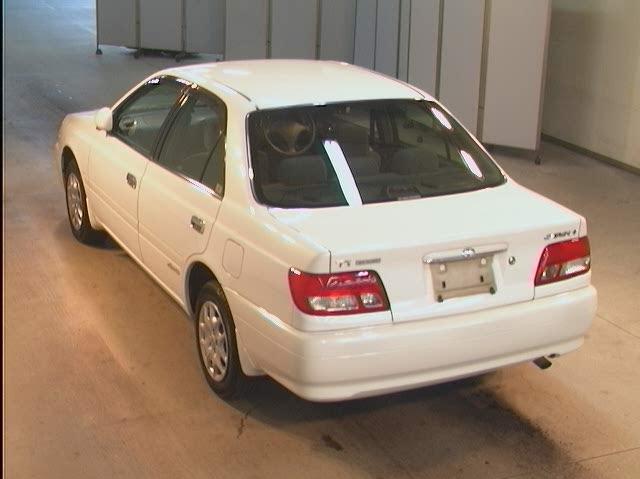 2001 Toyota Carina Images