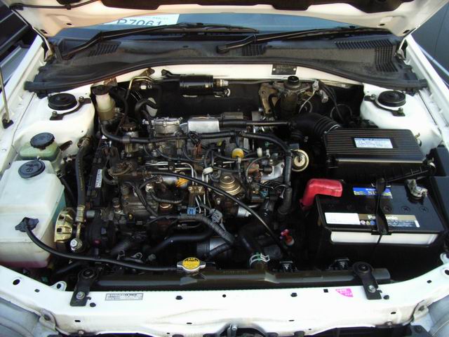 2001 Toyota Carina Pictures