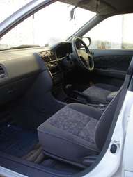 2001 Toyota Carina Pictures