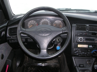 Toyota Carina E