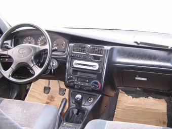 Toyota Carina E