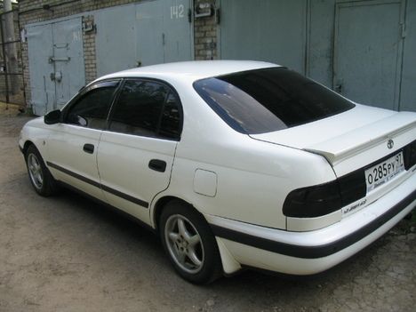 1995 Toyota Carina E