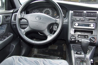 Toyota Carina E