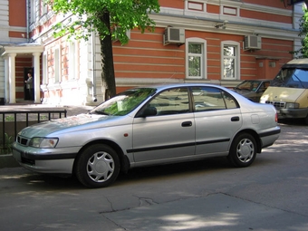 1998 Toyota Carina E