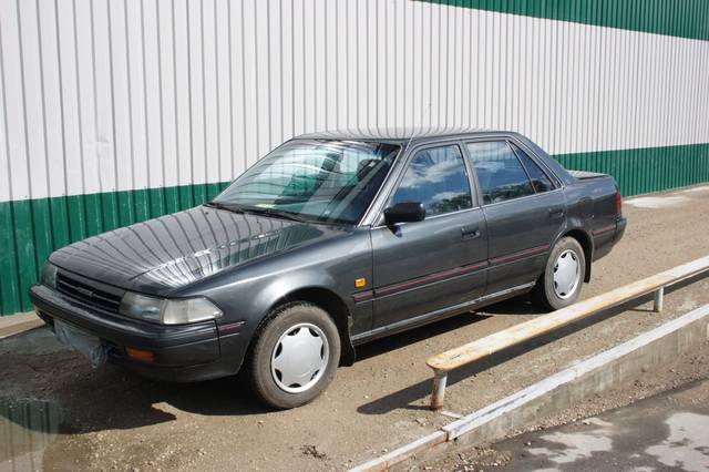 1990 Toyota Carina II