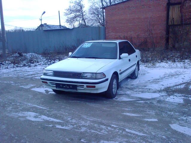 1990 Toyota Carina II