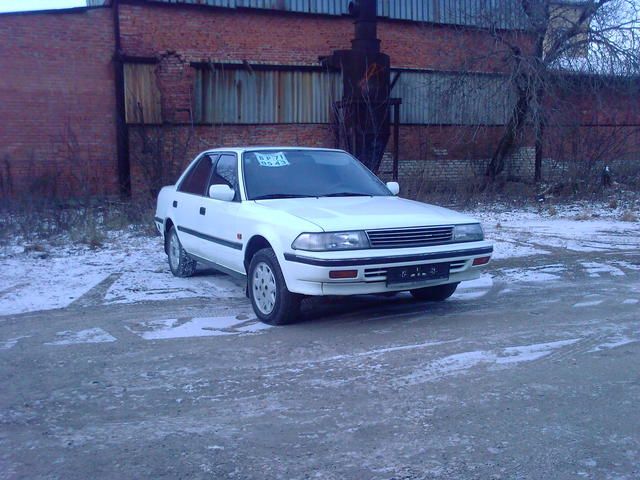 1990 Toyota Carina II