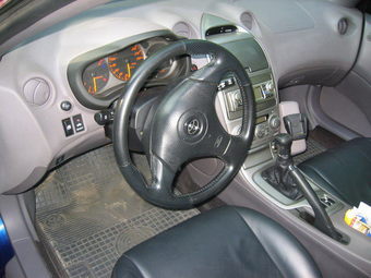 2000 Toyota Celica Photos