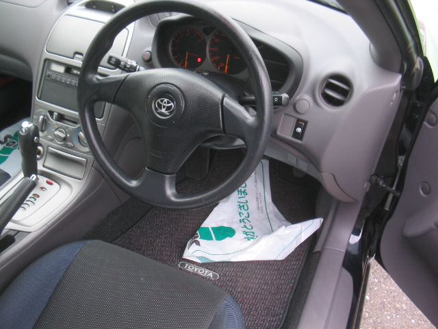 2001 Toyota Celica Photos