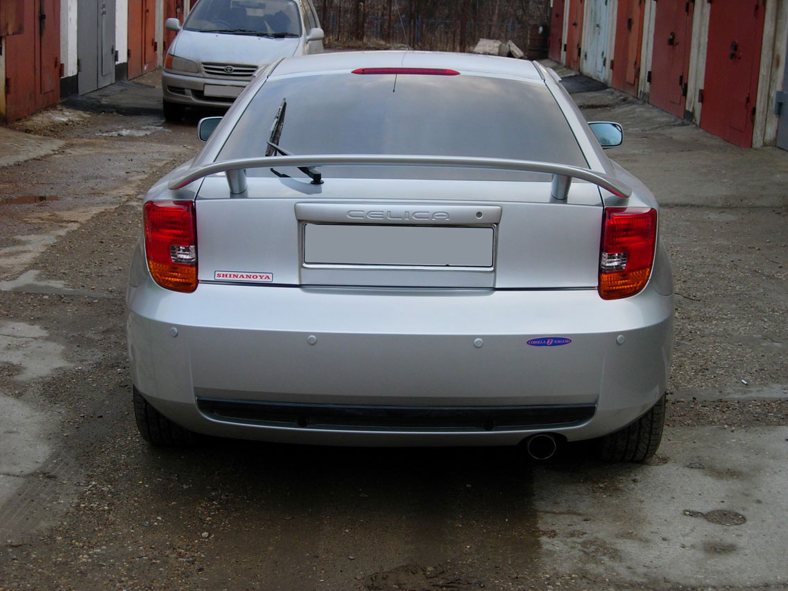 2002 Toyota Celica Pictures