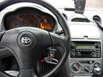 2002 Toyota Celica Pictures