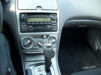 2002 Toyota Celica Photos