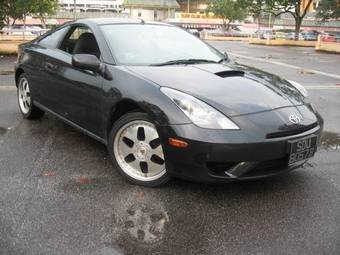 2002 Toyota Celica Pictures