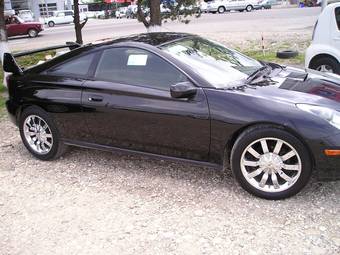 2002 Toyota Celica Pictures