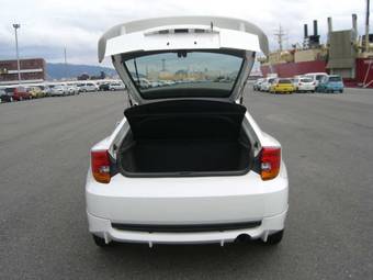 2002 Toyota Celica Pictures