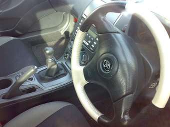 2003 Toyota Celica Photos