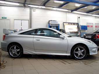 2003 Toyota Celica Pics