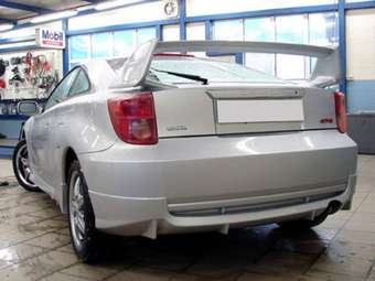 2003 Toyota Celica Pictures