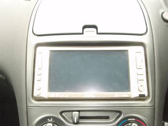 2003 Toyota Celica Pictures