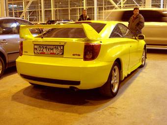 2003 Toyota Celica Photos