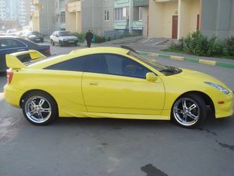 2003 Toyota Celica Pictures