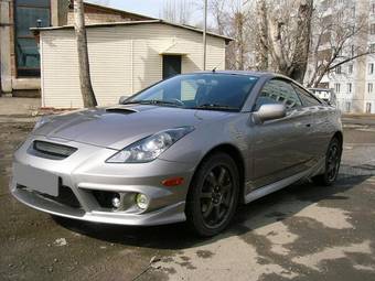 2004 Toyota Celica Pictures