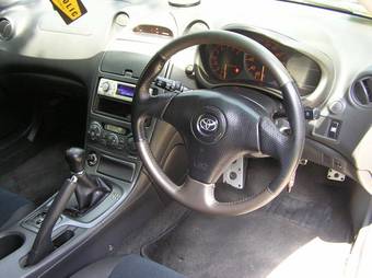 2005 Toyota Celica Pictures