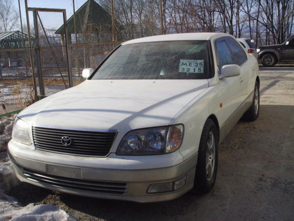 2000 Toyota Celsior