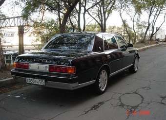 2002 Toyota Century Pictures