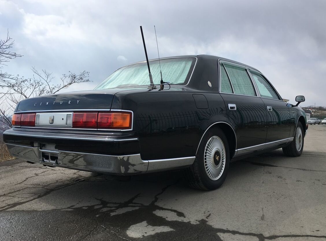 Toyota century gzg50